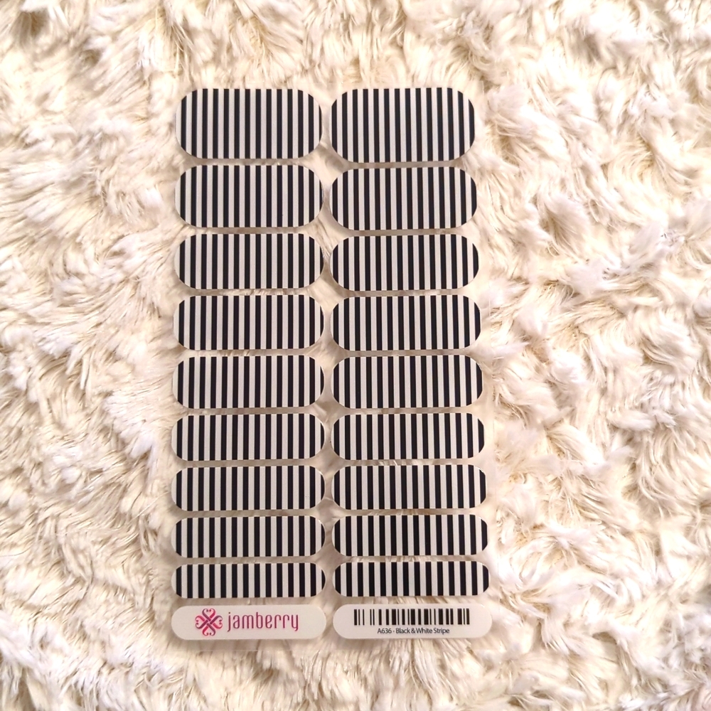 Jamberry Black and White Stripe Nail Wrap